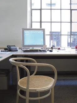 Thonet 209 Armstol, ask fra Clearance