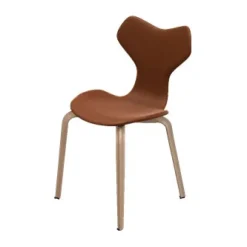 Fritz Hansen 4130 Grand Prix med træben af Arne Jacobsen New