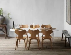Fritz Hansen 4130 Grand Prix med træben af Arne Jacobsen New