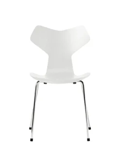Fritz Hansen 3130 Grand Prix stol i farvet ask af Arne Jacobsen