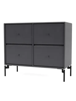 Montana 4124 kommode inkl. sokkel fra New
