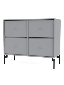 Montana 4124 kommode inkl. sokkel fra New