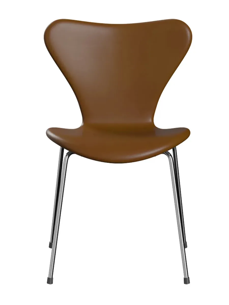 Fritz Hansen 3107 Serie 7, fuldpolstret af Arne Jacobsen Clearance