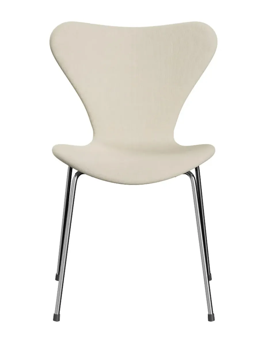 Fritz Hansen 3107 Serie 7, fuldpolstret af Arne Jacobsen Clearance