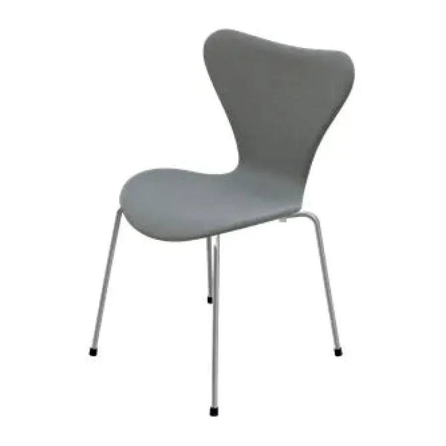 Fritz Hansen 3107 Serie 7, fuldpolstret af Arne Jacobsen Clearance