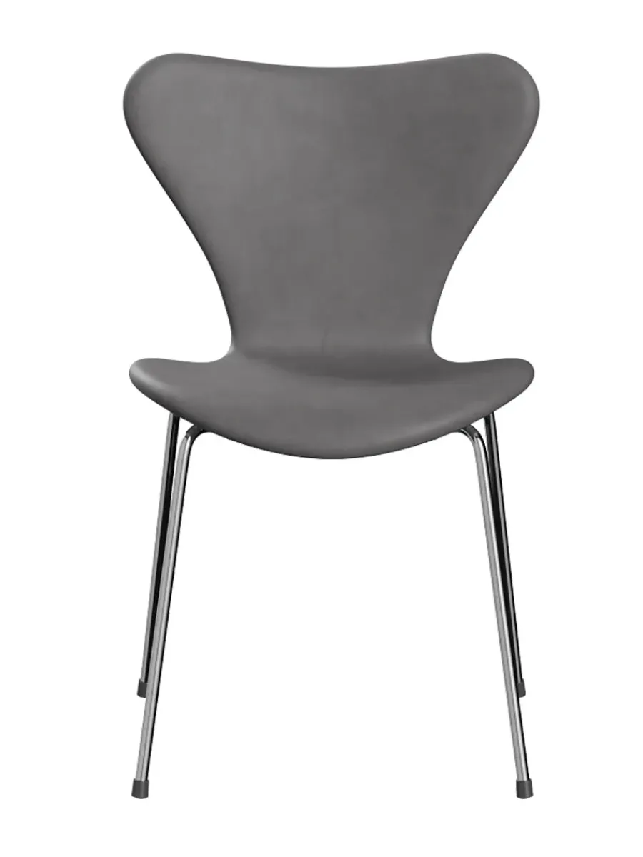 Fritz Hansen 3107 Serie 7, fuldpolstret af Arne Jacobsen Clearance