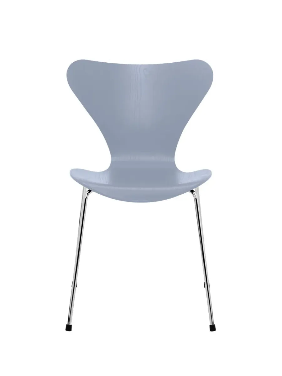 Fritz Hansen 3107 Serie 7 stol i farvet ask af Arne Jacobsen Hot
