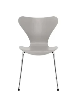 Fritz Hansen 3107 Serie 7 stol i farvet ask af Arne Jacobsen Hot