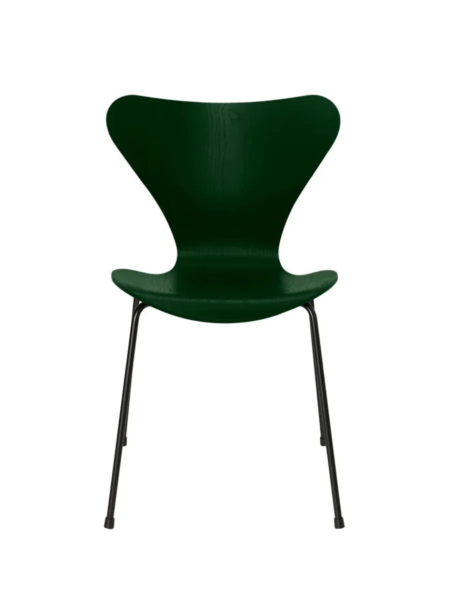 Fritz Hansen 3107 Serie 7 stol i farvet ask af Arne Jacobsen Hot