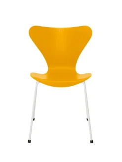 Fritz Hansen 3107 Serie 7 stol i farvet ask af Arne Jacobsen Hot