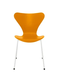 Fritz Hansen 3107 Serie 7 stol i farvet ask af Arne Jacobsen Hot