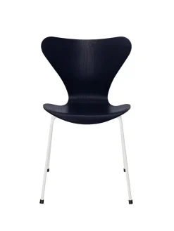 Fritz Hansen 3107 Serie 7 stol i farvet ask af Arne Jacobsen Hot