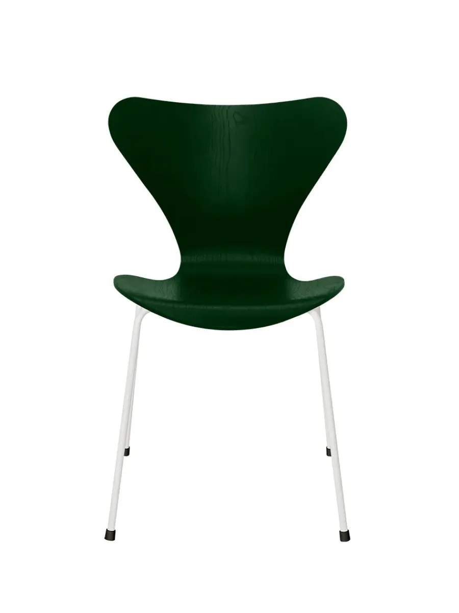 Fritz Hansen 3107 Serie 7 stol i farvet ask af Arne Jacobsen Hot
