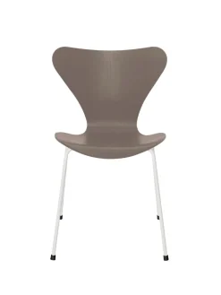 Fritz Hansen 3107 Serie 7 stol i farvet ask af Arne Jacobsen Hot