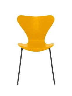 Fritz Hansen 3107 Serie 7 stol i farvet ask af Arne Jacobsen Hot