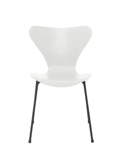 Fritz Hansen 3107 Serie 7 stol i farvet ask af Arne Jacobsen Hot