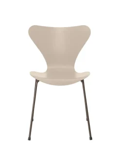 Fritz Hansen 3107 Serie 7 stol i farvet ask af Arne Jacobsen Hot