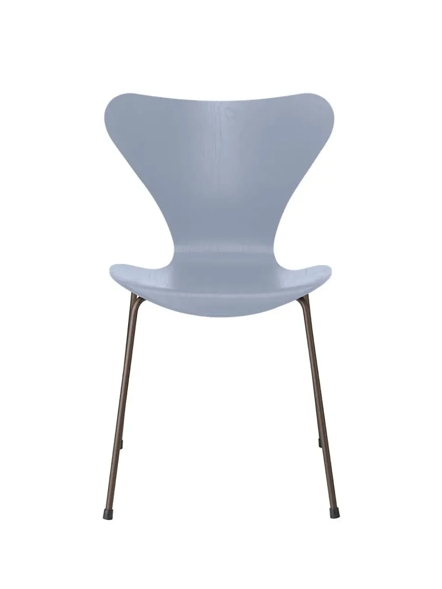 Fritz Hansen 3107 Serie 7 stol i farvet ask af Arne Jacobsen Hot