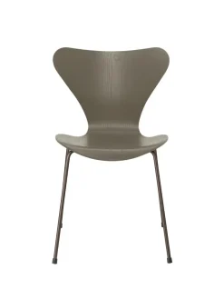 Fritz Hansen 3107 Serie 7 stol i farvet ask af Arne Jacobsen Hot