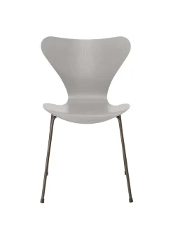Fritz Hansen 3107 Serie 7 stol i farvet ask af Arne Jacobsen Hot