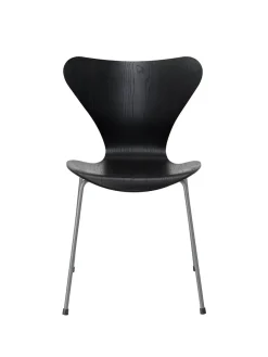 Fritz Hansen 3107 Serie 7 stol i farvet ask af Arne Jacobsen Hot