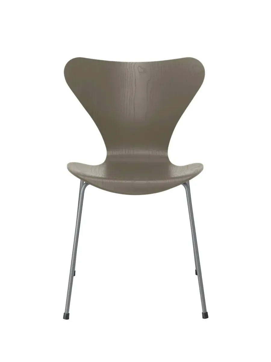 Fritz Hansen 3107 Serie 7 stol i farvet ask af Arne Jacobsen Hot