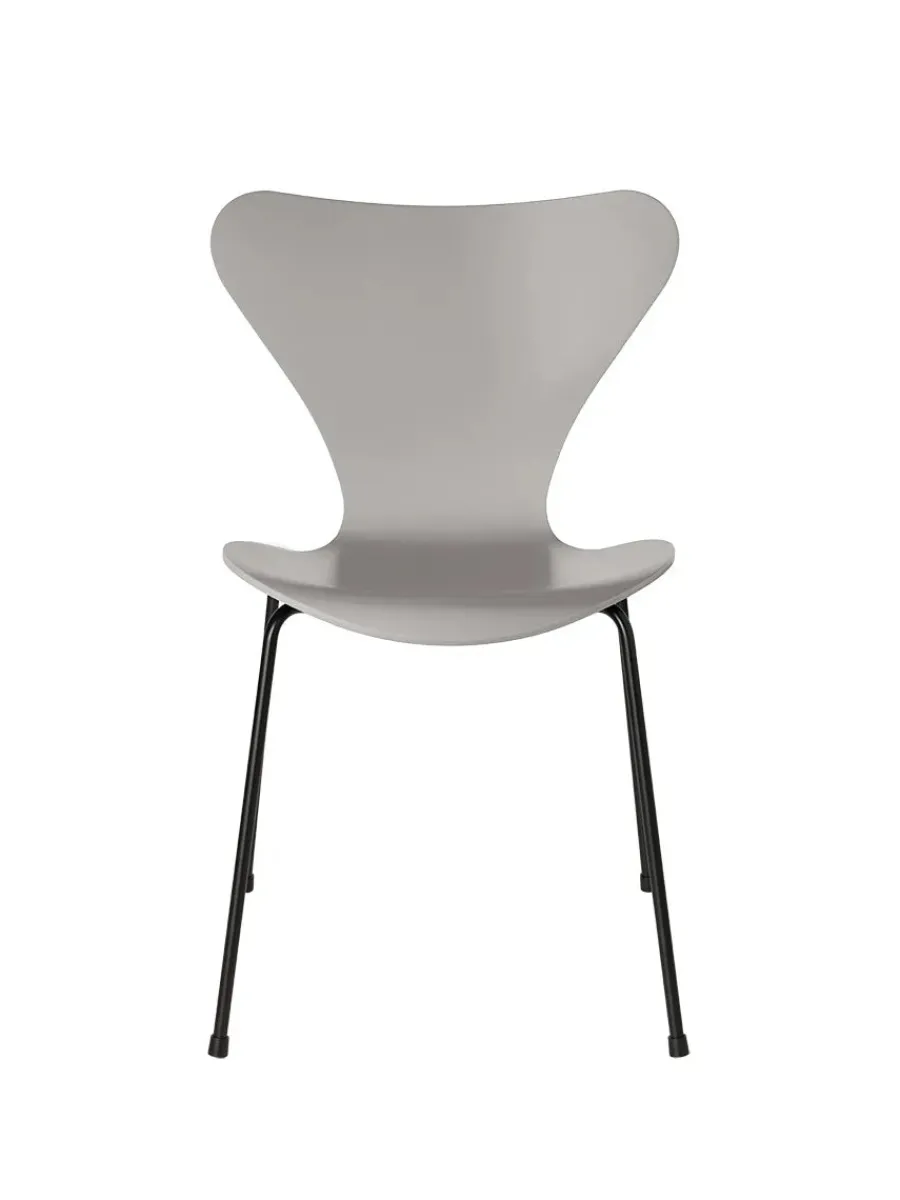 Fritz Hansen 3107 Serie 7 stol lakeret af Arne Jacobsen Sale
