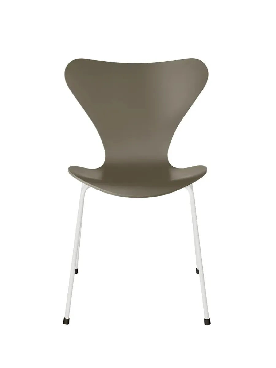 Fritz Hansen 3107 Serie 7 stol lakeret af Arne Jacobsen Sale