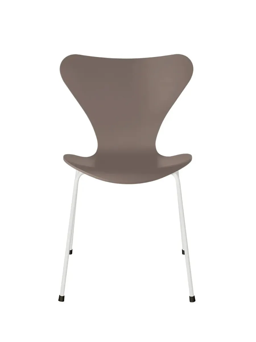 Fritz Hansen 3107 Serie 7 stol lakeret af Arne Jacobsen Sale