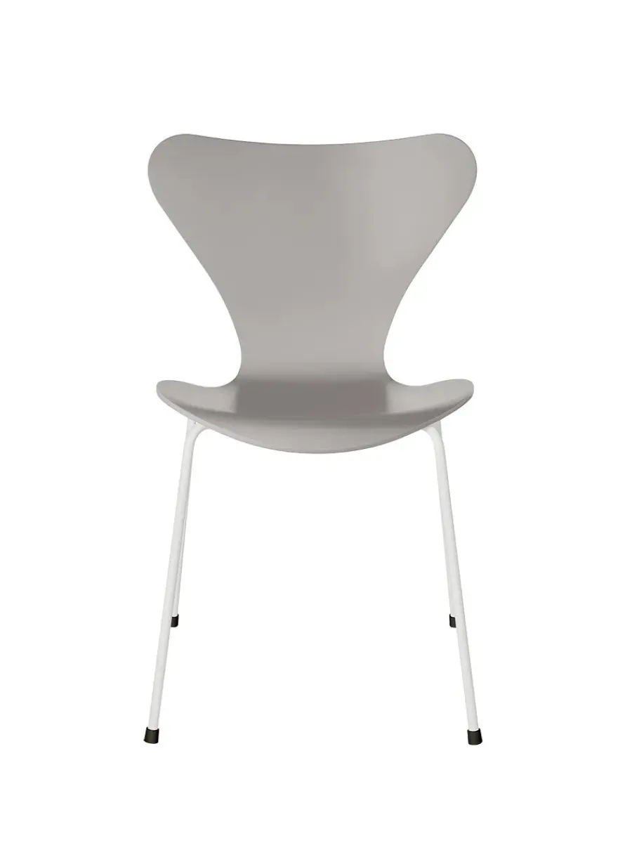 Fritz Hansen 3107 Serie 7 stol lakeret af Arne Jacobsen Sale