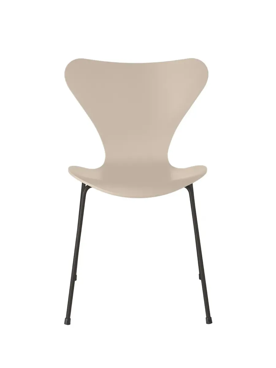 Fritz Hansen 3107 Serie 7 stol lakeret af Arne Jacobsen Sale