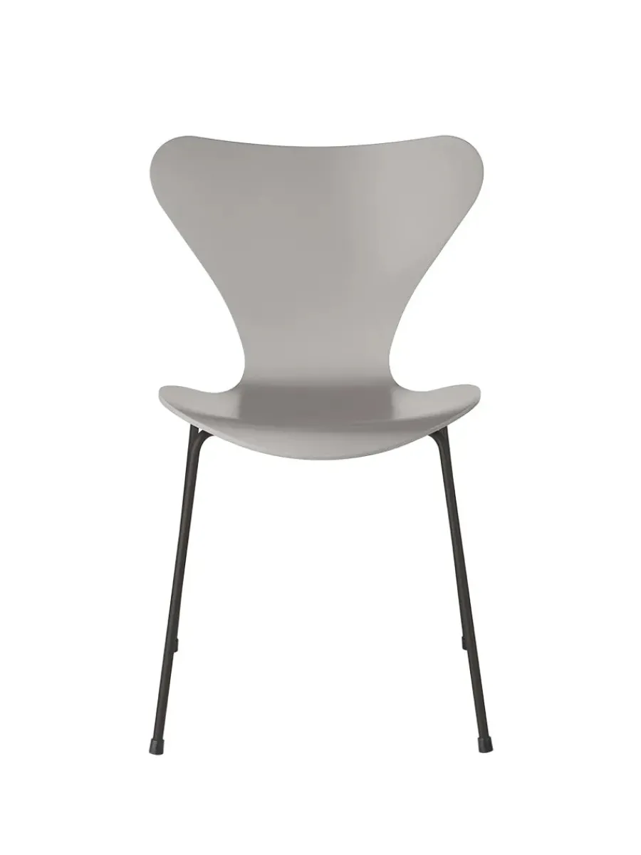 Fritz Hansen 3107 Serie 7 stol lakeret af Arne Jacobsen Sale
