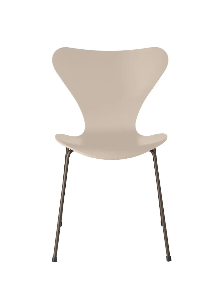 Fritz Hansen 3107 Serie 7 stol lakeret af Arne Jacobsen Sale