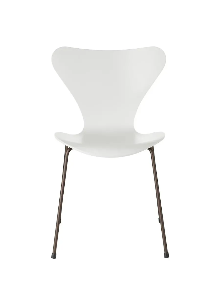 Fritz Hansen 3107 Serie 7 stol lakeret af Arne Jacobsen Sale