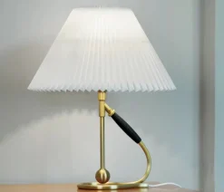 Le Klint 306 Væg/bordlampe fra Hot
