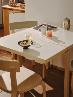 Artek Aalto Table Foldable fra Best