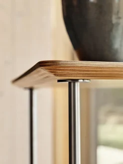 Fritz Hansen AJ Trolley, valnød af Arne Jacobsen Best
