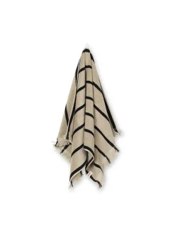 Ferm Living Alee Bath Towel, sand/black fra