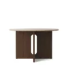Audo Copenhagen Androgyne Dining Table Ø120 dark stained oak, sand sten fra New