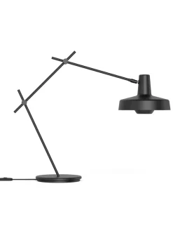 Grupa Arigato bordlampe fra Best