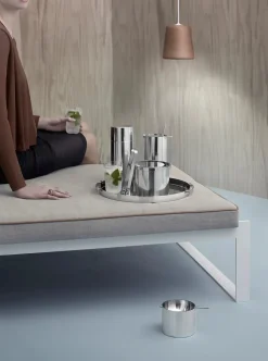 Stelton Arne Jacobsen Serveringsbakke, 33,5 cm fra Best