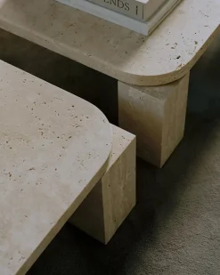 New Works Atlas Sofabord 820x820, Unfilled Travertine fra New