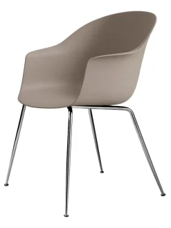 GUBI Bat Spisestol, conic base fra Outlet