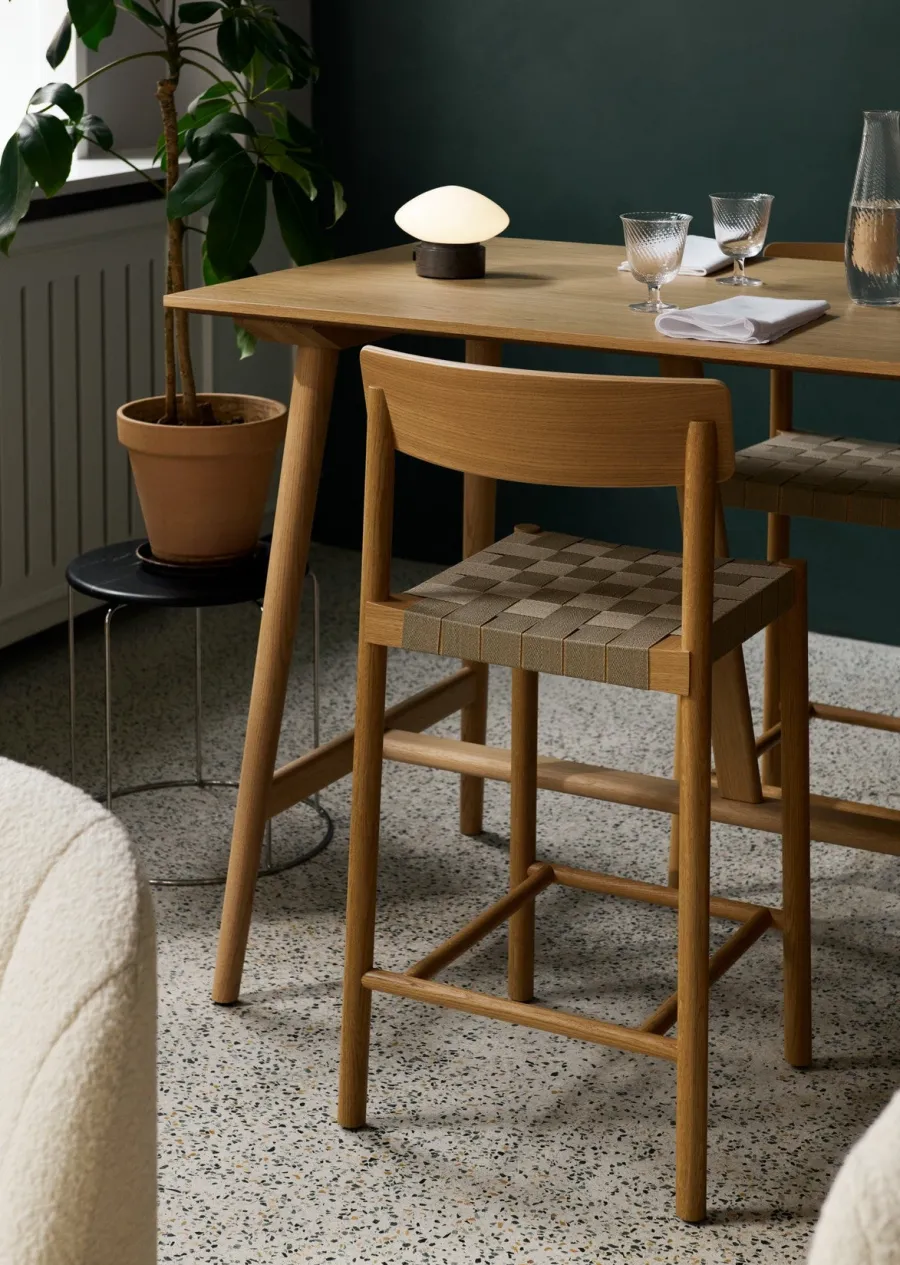 &Tradition Betty TK12 counter barstol fra Clearance
