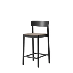 &Tradition Betty TK14 counterstol med polster fra New