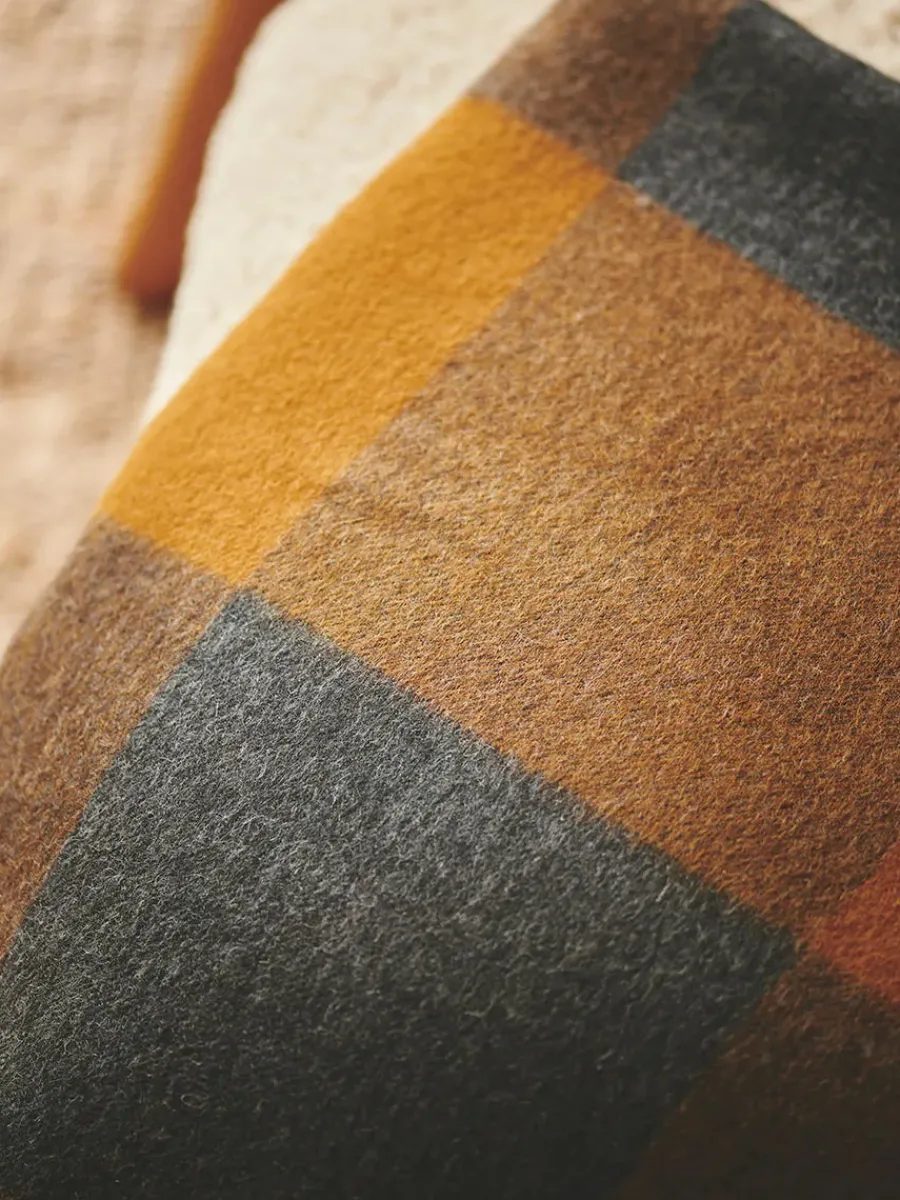 Silkeborg Uldspinderi Caracas Plaid, rosewood fra Outlet