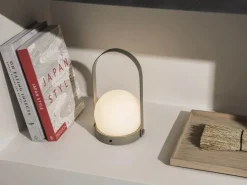 Audo Copenhagen Carrie LED Bordlampe fra New