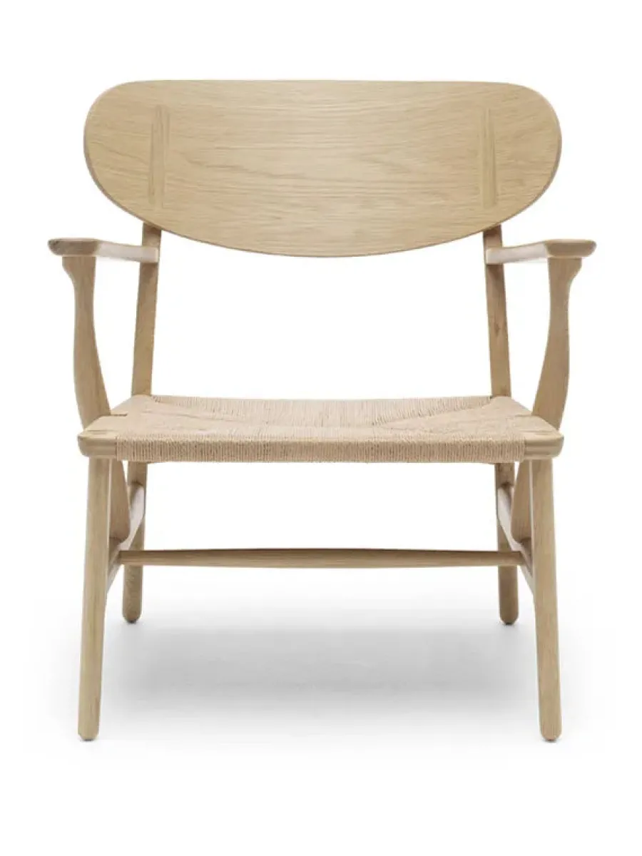 Carl Hansen & Søn CH22 Loungestol af Hans J. Wegner