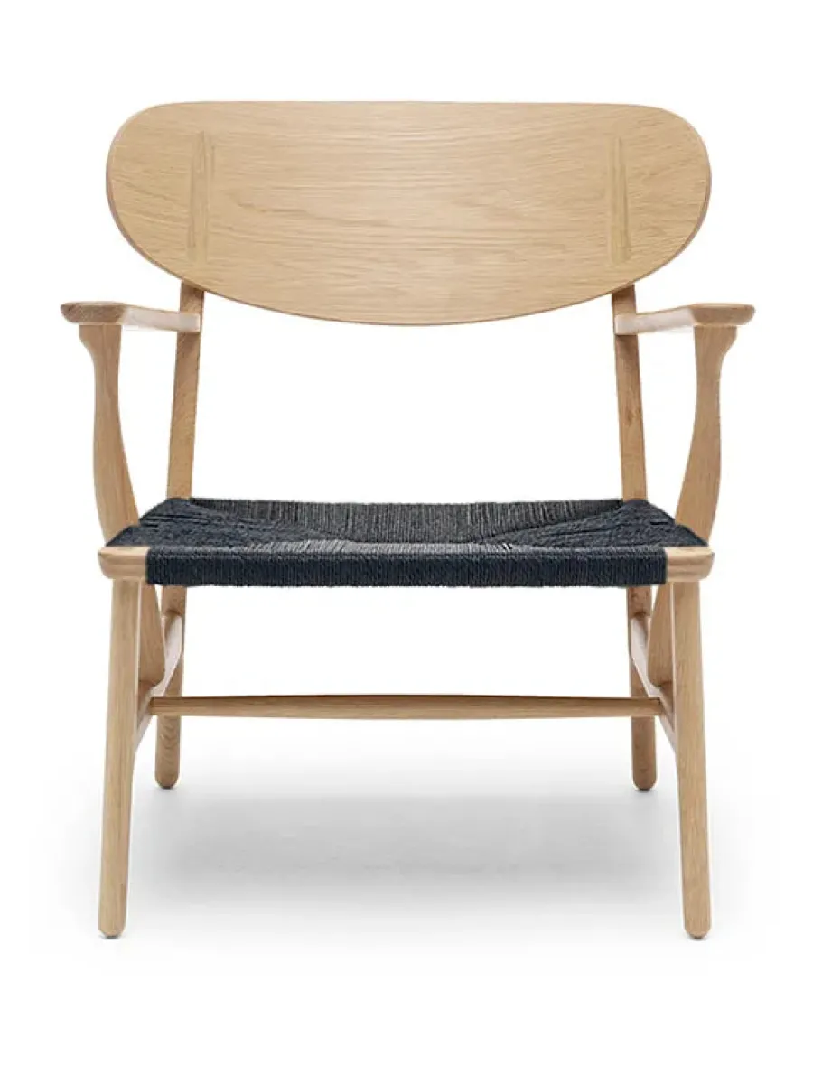 Carl Hansen & Søn CH22 Loungestol af Hans J. Wegner
