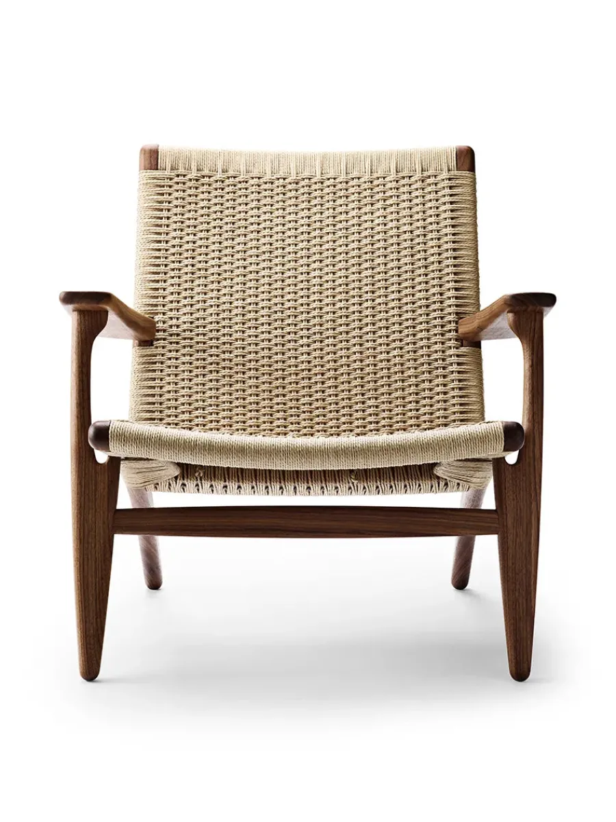 Carl Hansen & Søn CH25 Loungestol, valnød olie af Hans J. Wegner Hot